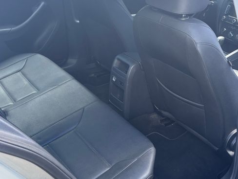 Used 2011 Volkswagen Jetta SEL FWD image 11