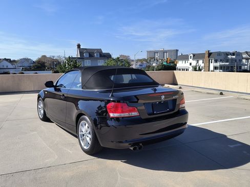 Used 2011 BMW 128i Convertible image 6