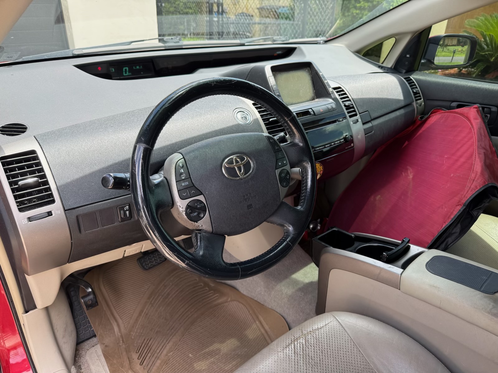 Used 2008 Toyota Prius Touring FWD image 2