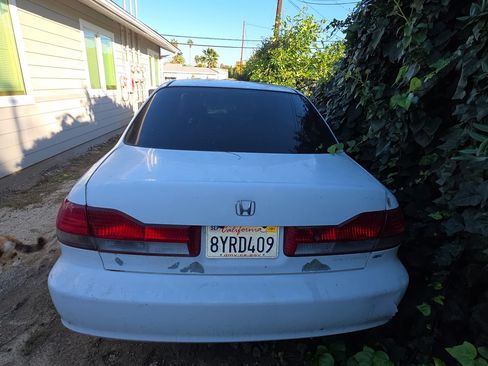 Used 2001 Honda Accord EX image 4