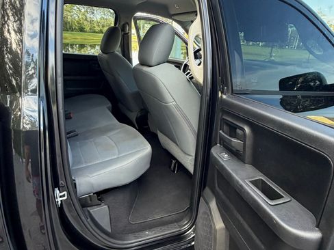 Used 2019 RAM 1500 ST w/ SXT Plus Group AWD/4WD image 17