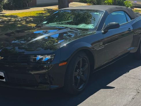 Used 2015 Chevrolet Camaro LT RWD image 15