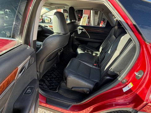 Used 2018 Lexus RX 350L Premium w/ Premium Package image 6