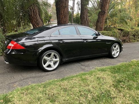 Used 2006 Mercedes-Benz CLS 55 AMG image 1