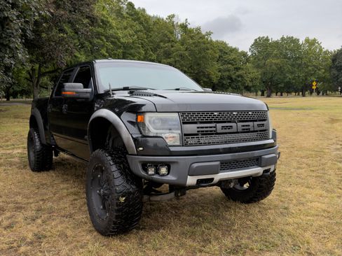 Used 2013 Ford F150 Raptor w/ Luxury Equipment Group AWD/4WD image 1
