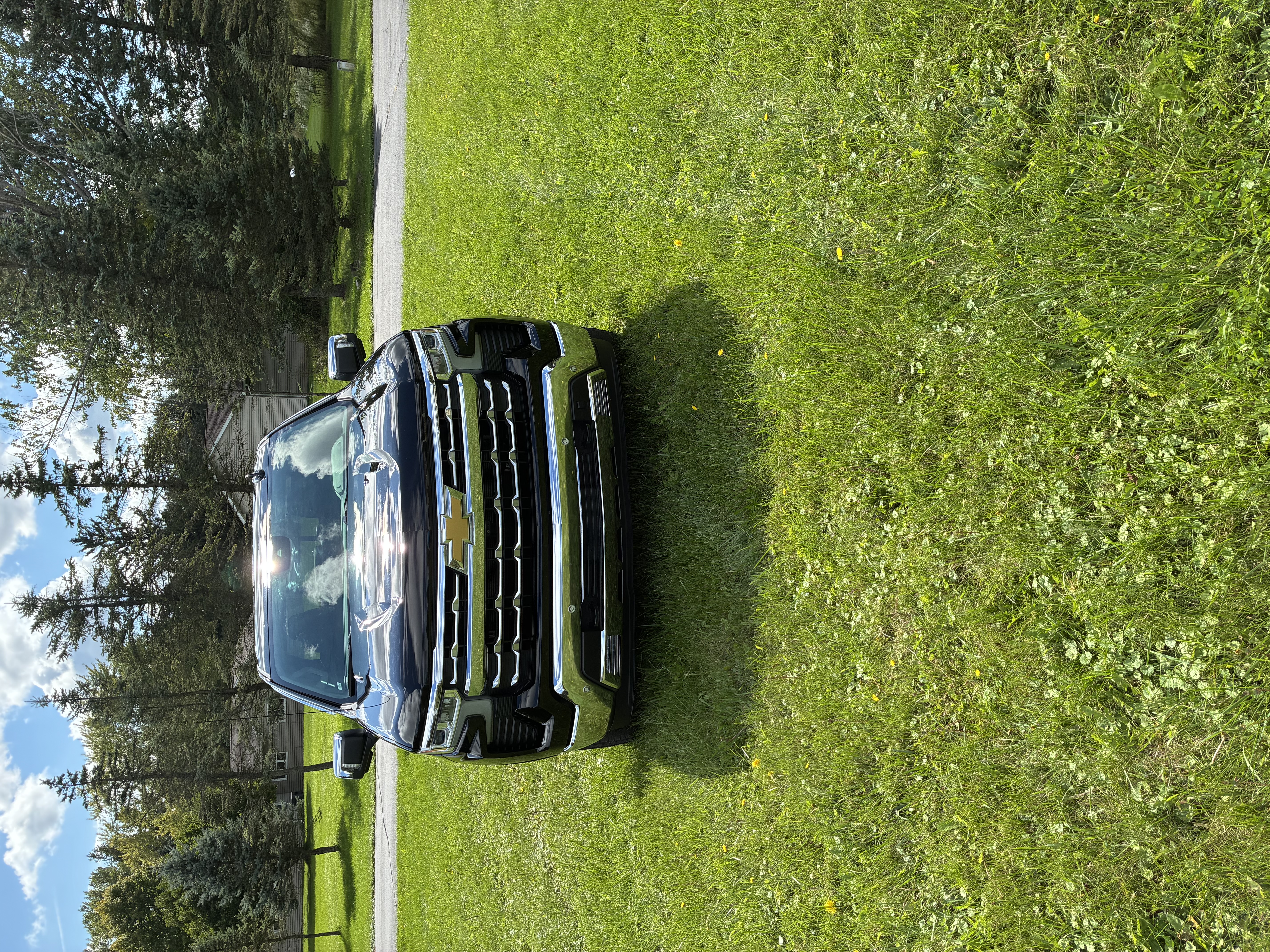 Used 2023 Chevrolet Silverado 1500 LTZ AWD/4WD image 4