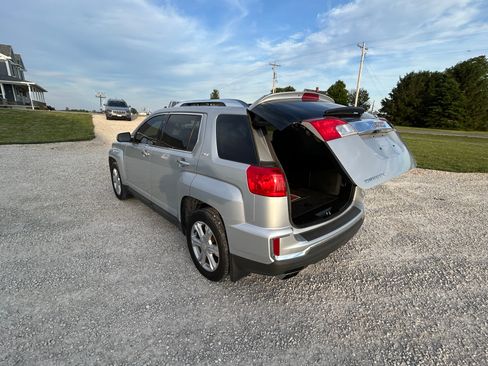 Used 2016 GMC Terrain SLT w/ Driver Alert Package I FWD image 12