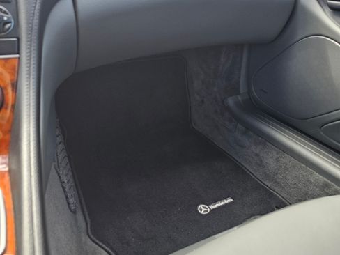 Used 2005 Mercedes-Benz SL 500 image 17