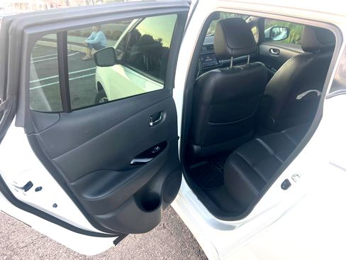 Used 2019 Nissan Leaf SL Plus image 20