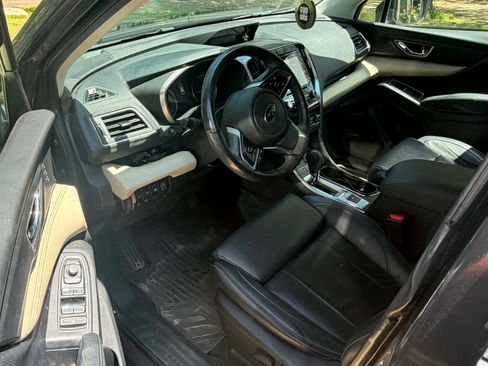 Used 2022 Subaru Ascent Limited w/ Technology Package AWD/4WD image 6