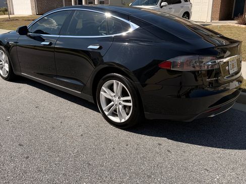Used 2015 Tesla Model S 85D AWD/4WD image 6