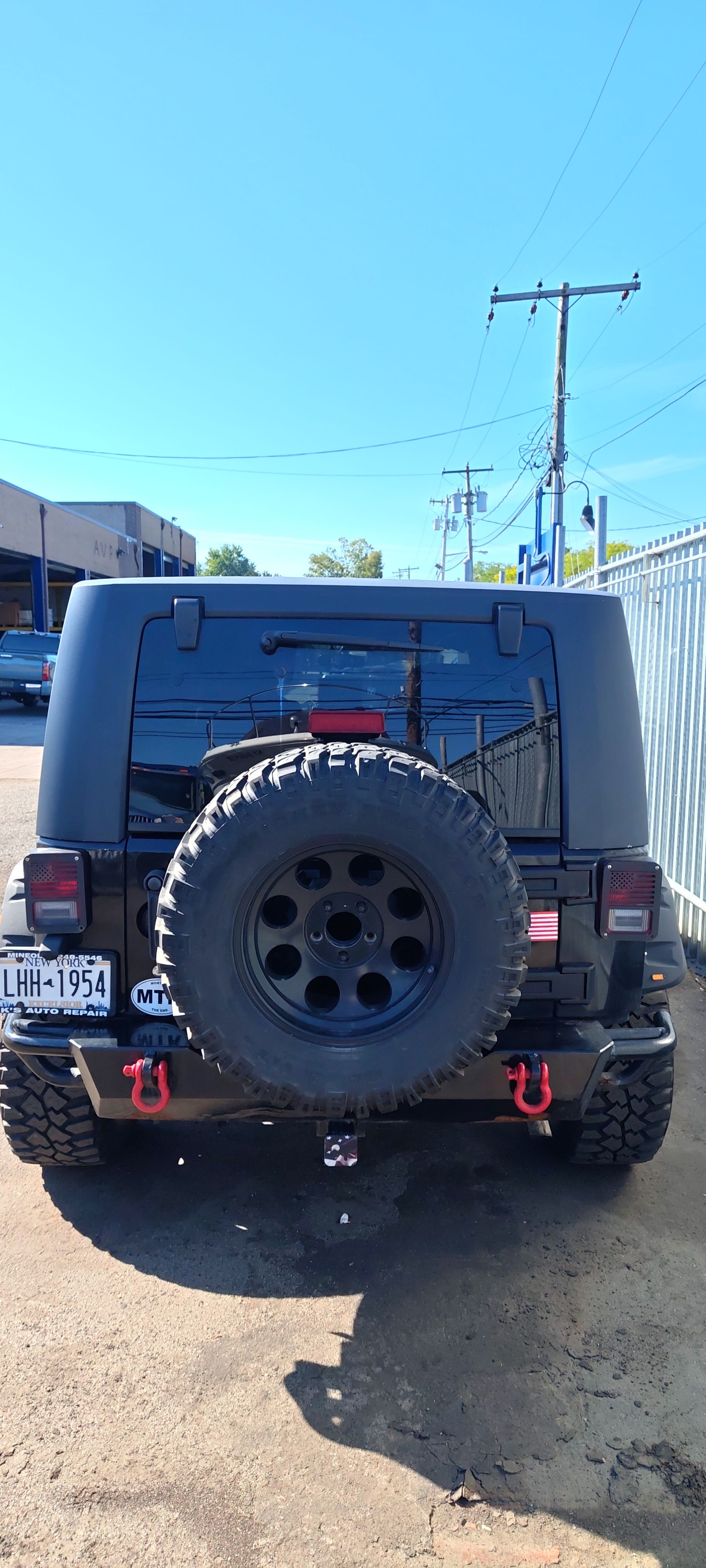 Used 2010 Jeep Wrangler Unlimited Sport AWD/4WD image 8