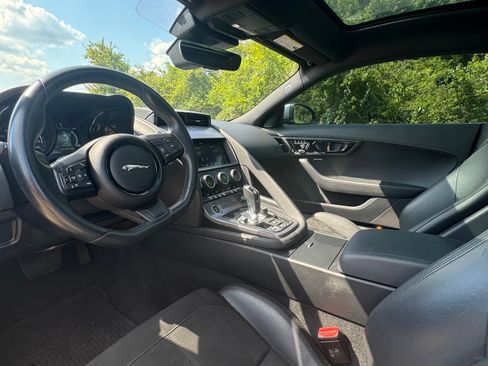 Used 2020 Jaguar F-TYPE Coupe image 6