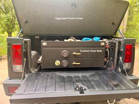 Used 2005 HUMMER H2 SUT Sport Utility Pickup 4D w/ Preferred Equipment Group image 8