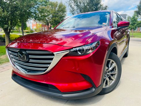 Used 2018 MAZDA CX-9 Touring w/ Touring Premium Package image 4