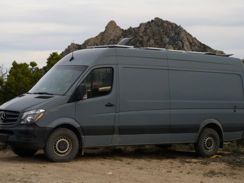 Used 2017 Mercedes-Benz Sprinter 2500 image 1