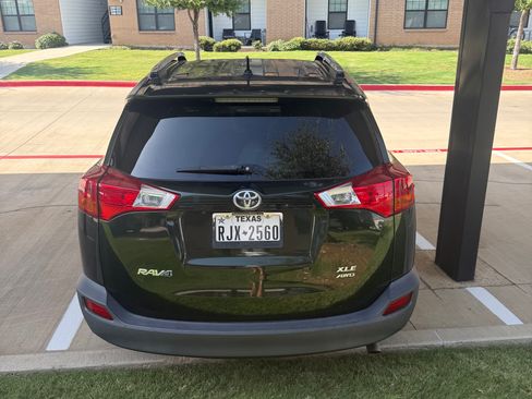 Used 2013 Toyota RAV4 XLE AWD/4WD image 5