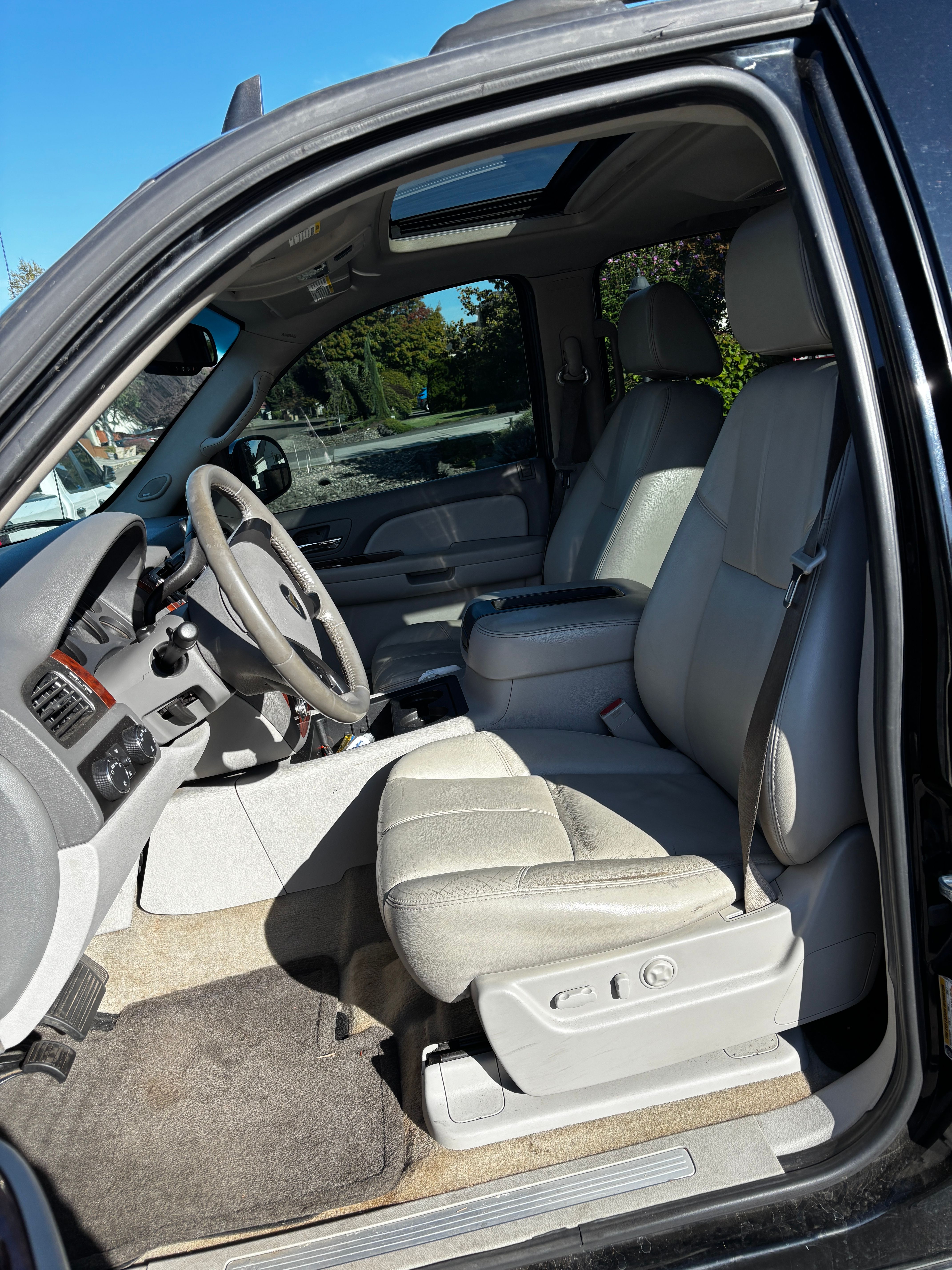 Used 2007 Chevrolet Avalanche LTZ w/ LTZ Preferred Equipment Group AWD/4WD image 6
