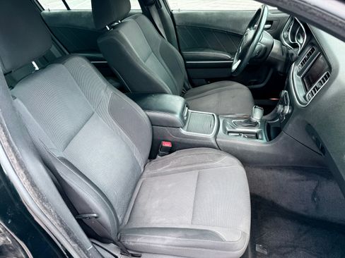 Used 2016 Dodge Charger SXT RWD image 15