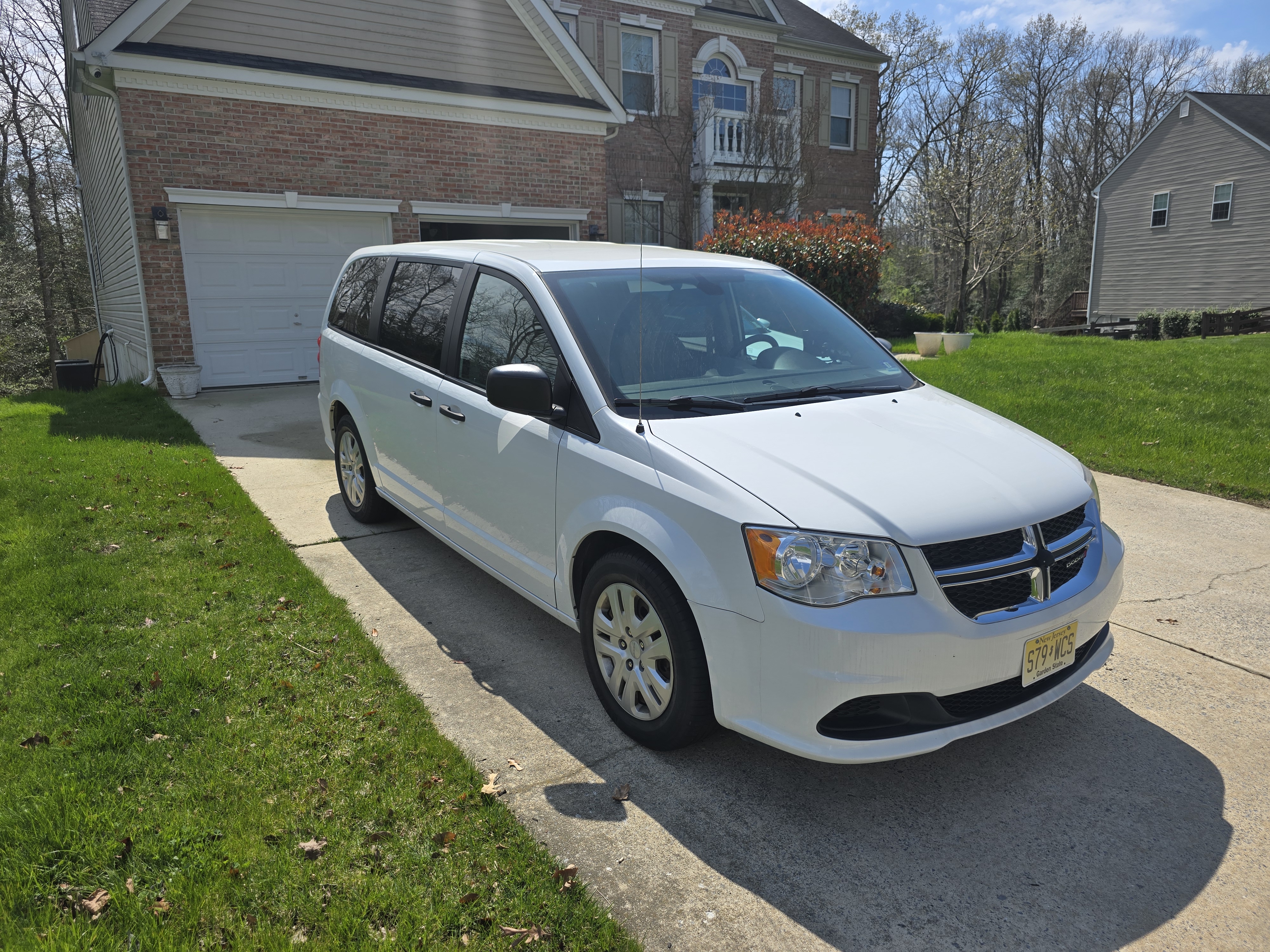 Used 2019 Dodge Grand Caravan SE FWD image 6