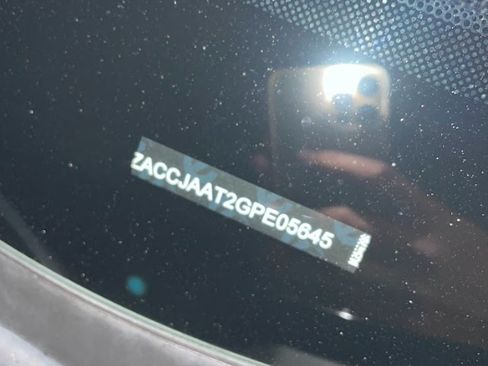 Used 2016 Jeep Renegade Sport w/ Power & Air Group image 18