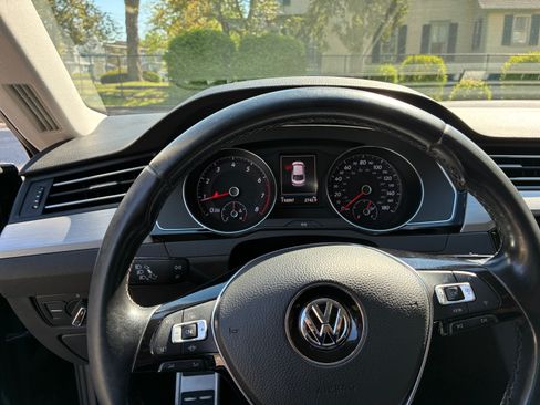 Used 2019 Volkswagen Arteon SE AWD/4WD image 16