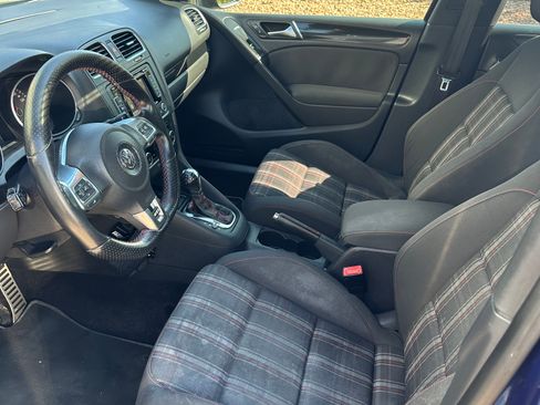Used 2013 Volkswagen GTI 4-Door FWD image 9