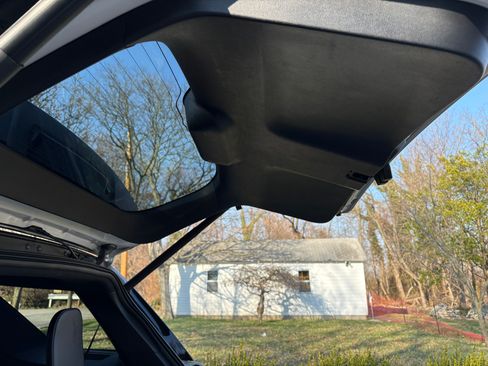 Used 2020 Ford Explorer Limited image 11