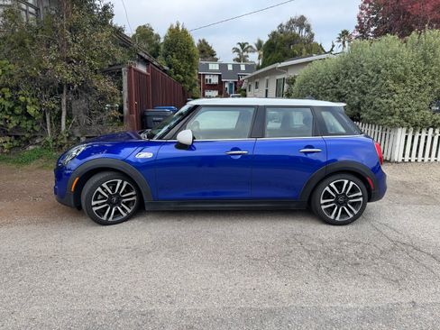 Used 2019 MINI Cooper S image 2