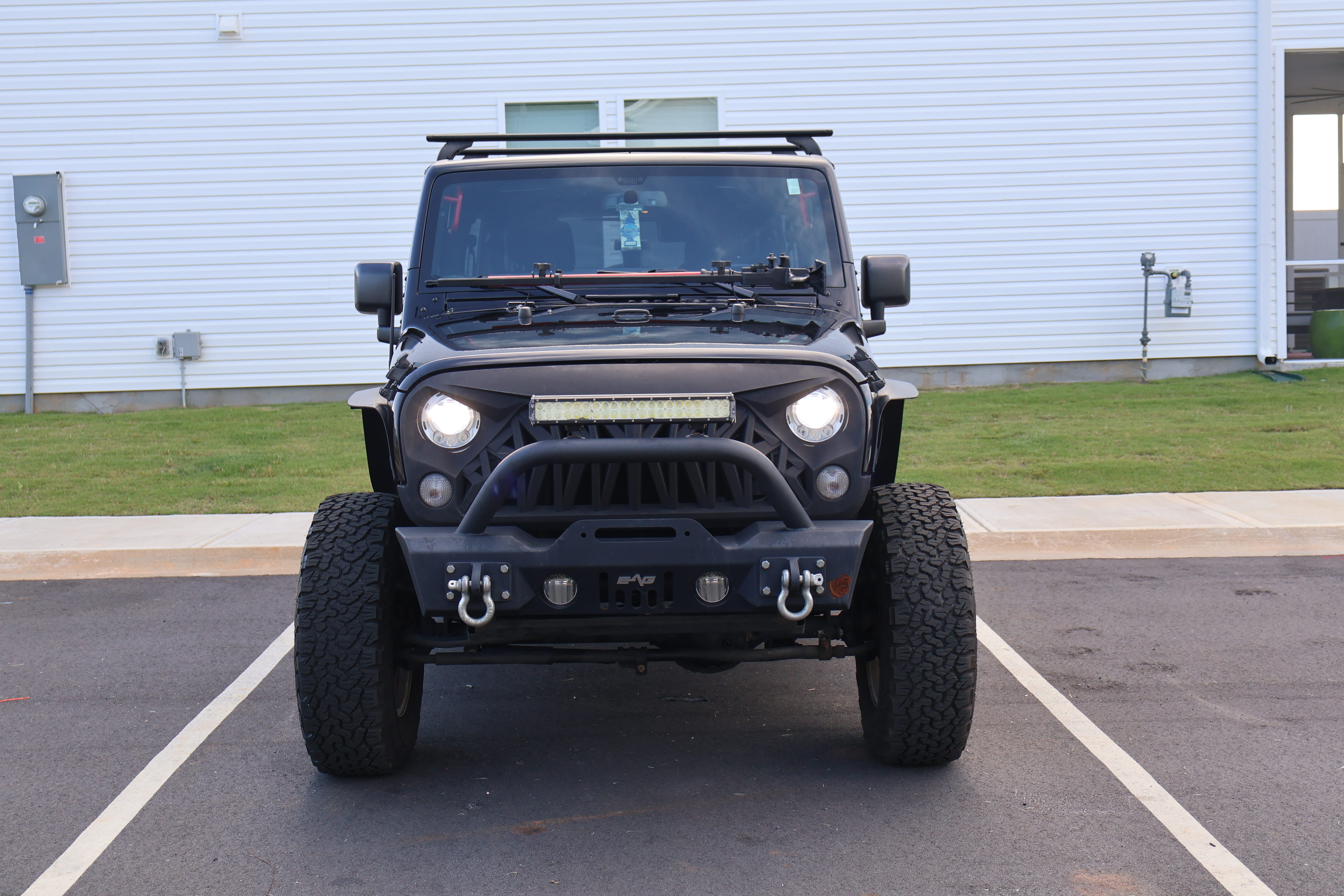 Used 2017 Jeep Wrangler Unlimited Sport w/ Quick Order Package 24S AWD/4WD image 2