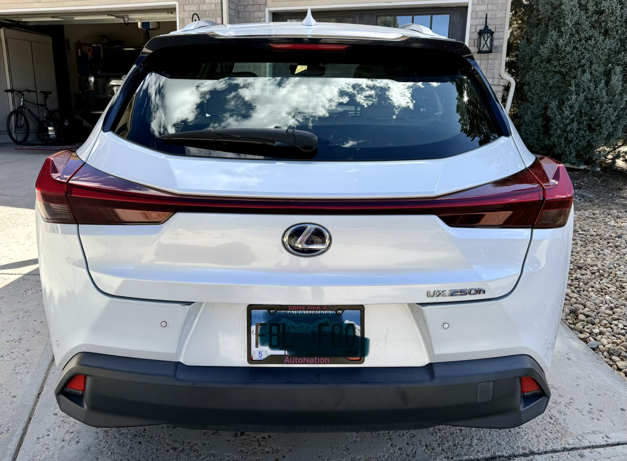 Used 2022 Lexus UX 250h w/ Premium Package AWD/4WD image 11