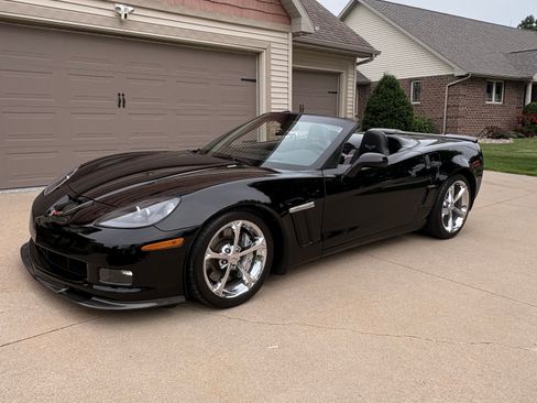 Used 2010 Chevrolet Corvette Grand Sport w/ Preferred Equipment Group RWD image 25