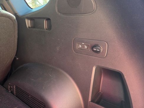 Used 2022 Hyundai Santa Fe Limited w/ Cargo Package image 23