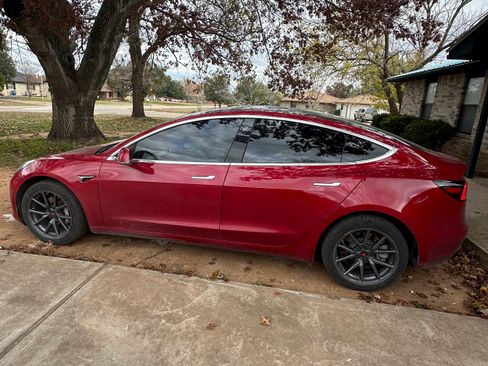 Used 2019 Tesla Model 3 Standard Range Plus RWD image 5
