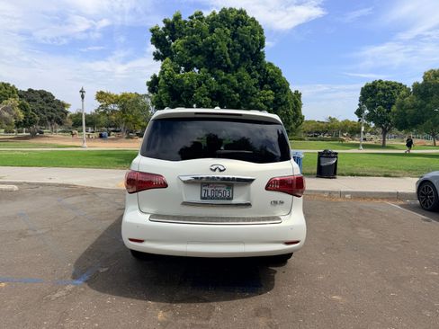Used 2012 INFINITI QX56 2WD w/ Theater Pkg image 2