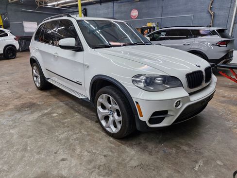 Used 2013 BMW X5 xDrive35i image 2