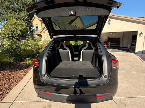 Used 2024 Tesla Model X Plaid AWD/4WD image 6