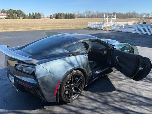 Used 2019 Chevrolet Corvette ZR1 RWD image 5