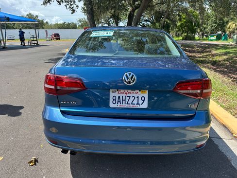 Used 2017 Volkswagen Jetta S FWD image 4