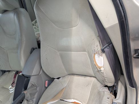 Used 2001 Volvo S60 2.4T FWD image 10