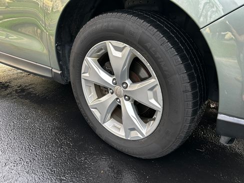 Used 2015 Subaru Forester 2.5i Premium w/ Popular Package #2 image 11