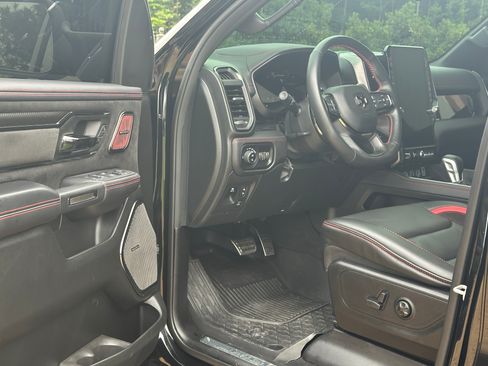 Used 2025 RAM 1500 RHO w/ RHO Level 1 Equipment Group AWD/4WD image 8