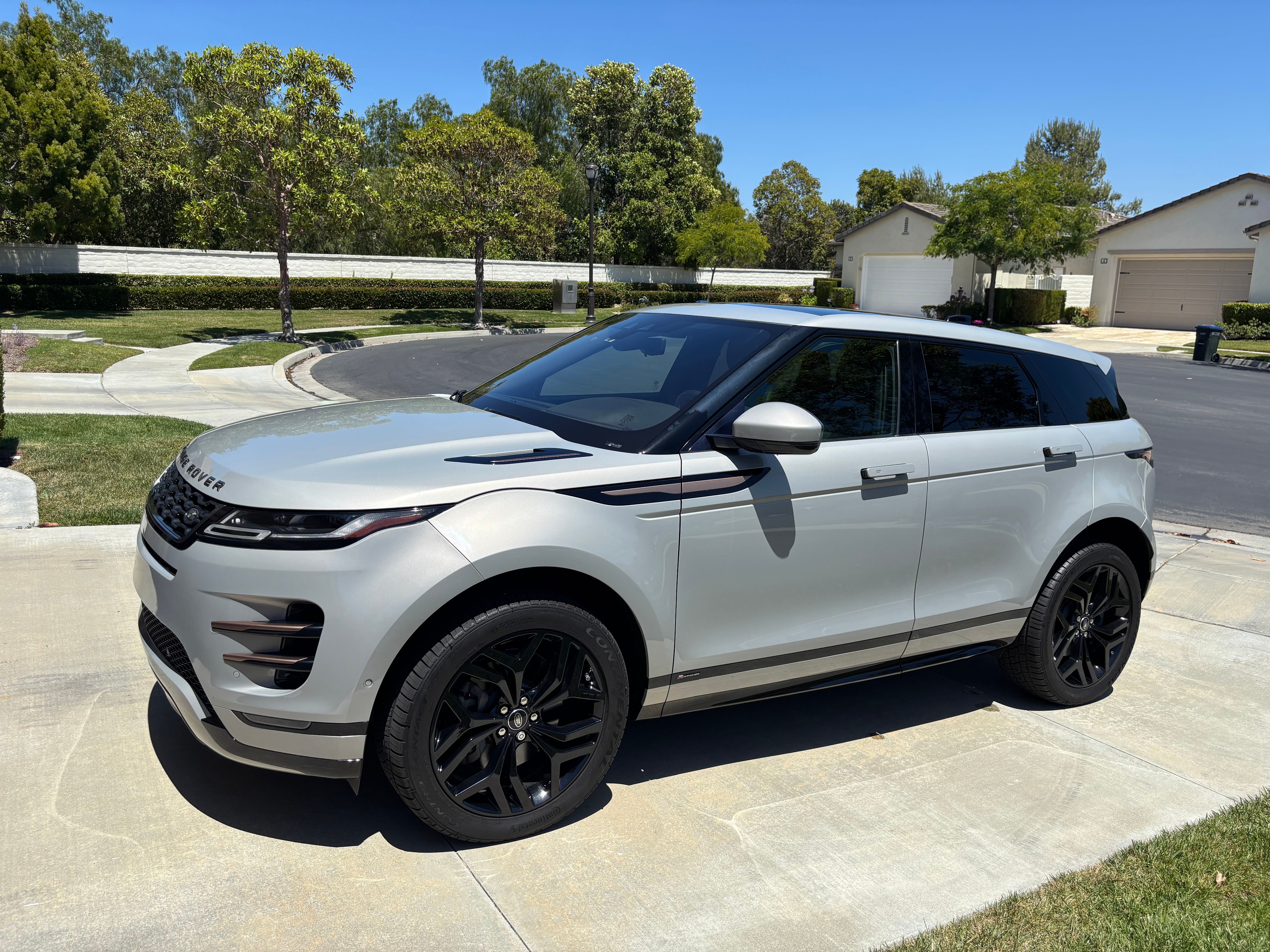 Used 2020 Land Rover Range Rover Evoque R-Dynamic HSE AWD/4WD image 1