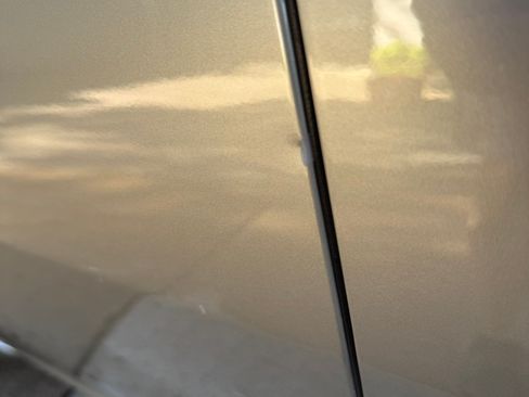 Used 2013 Jaguar XF image 26