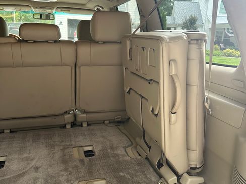 Used 2004 Lexus LX 470 4WD image 17