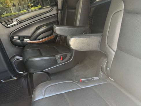 Used 2018 Chevrolet Tahoe Premier w/ RST Edition AWD/4WD image 8