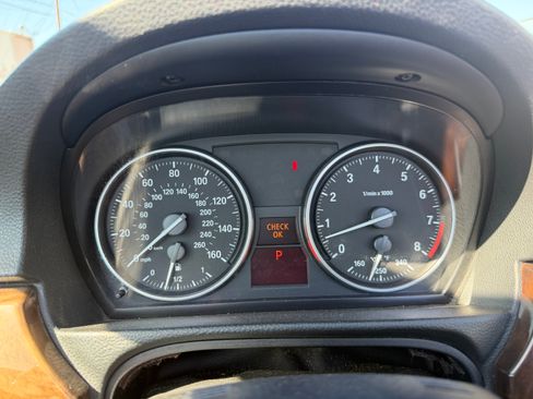 Used 2008 BMW 335i Convertible image 25