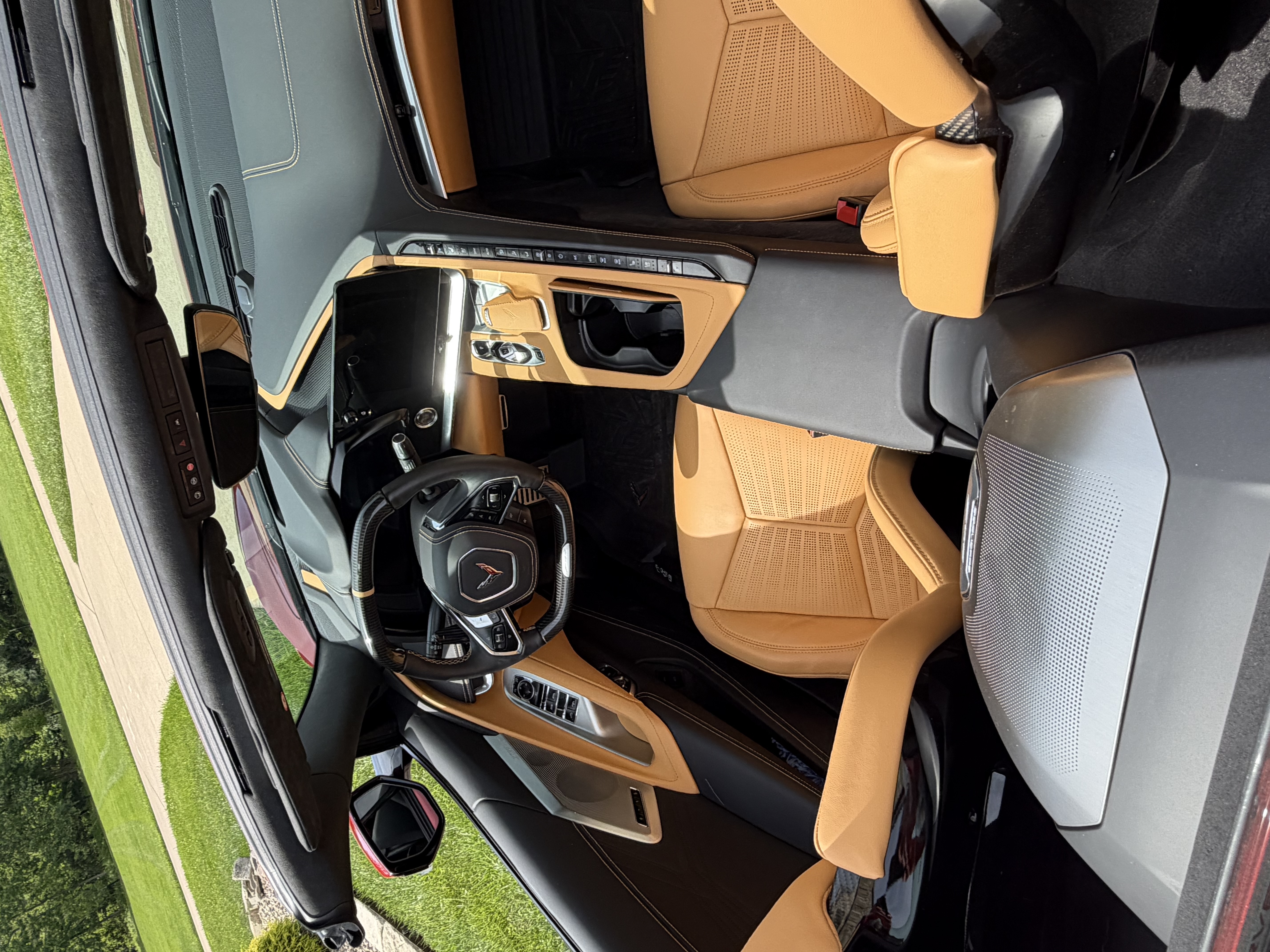 Used 2024 Chevrolet Corvette Z06 RWD image 4