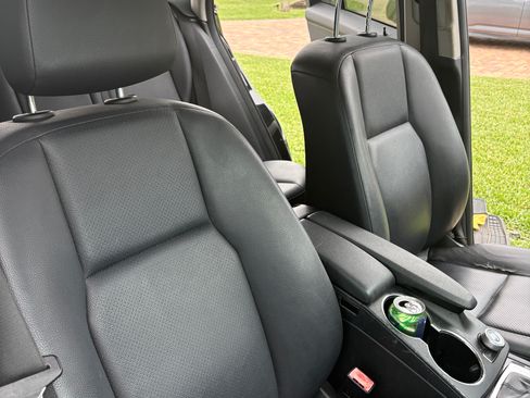 Used 2011 Mercedes-Benz GLK 350 4MATIC image 20