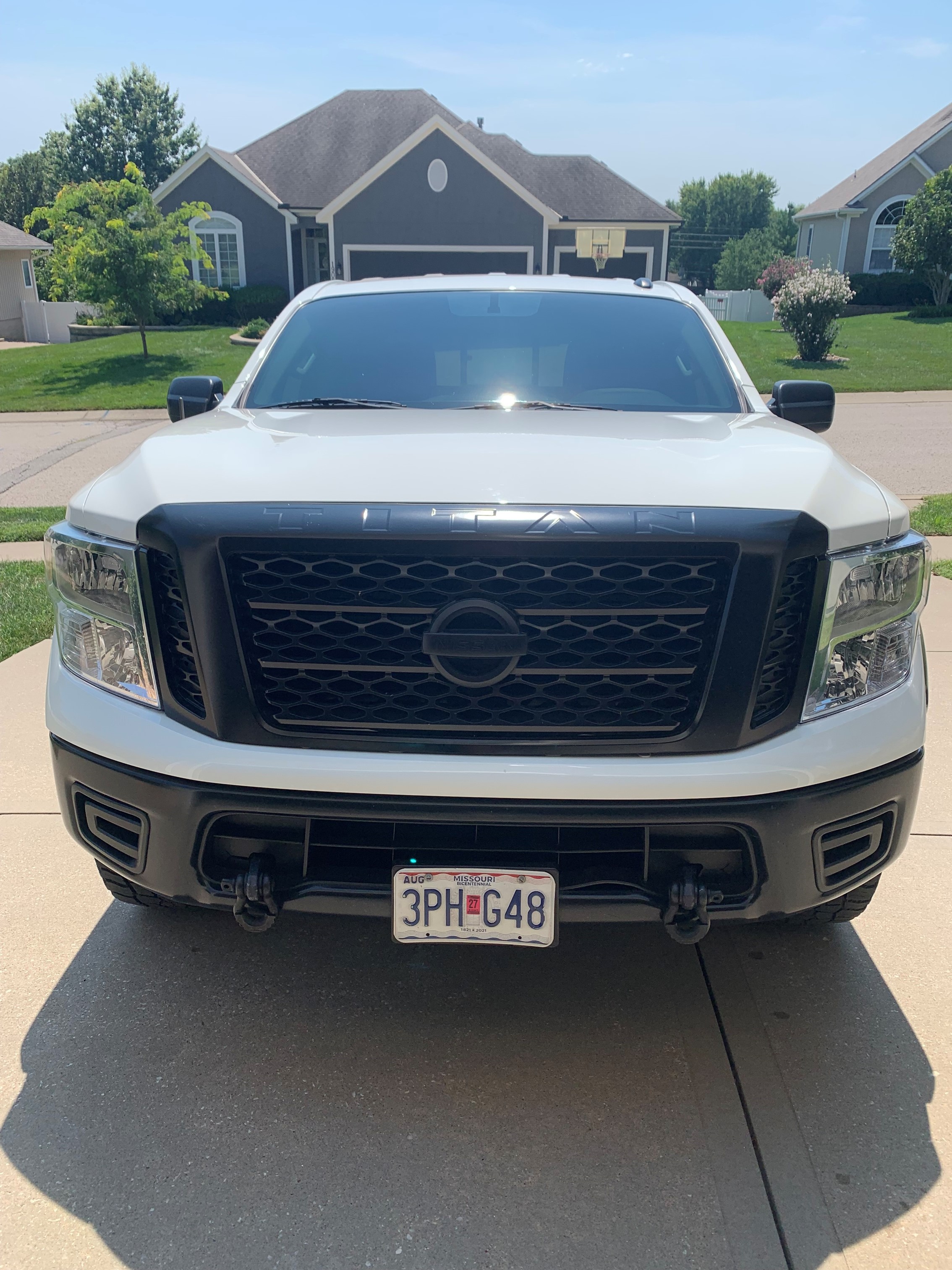 Used 2019 Nissan Titan S w/ S Utility Package AWD/4WD image 2